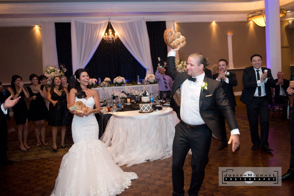 Destiny Banquet Hall Vaughn Wedding Photography Bread Dance