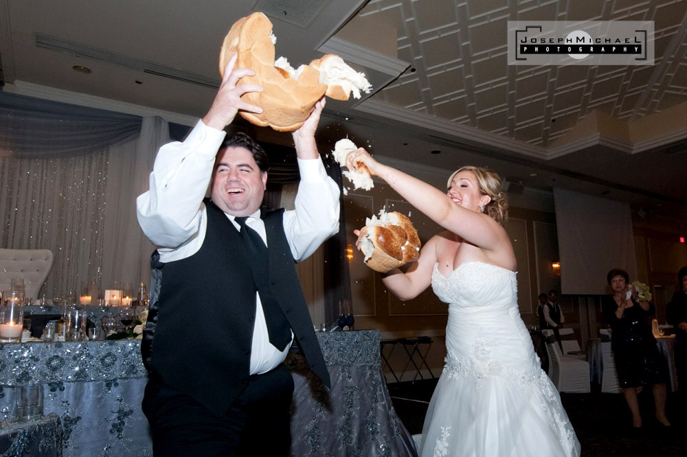 Le Parc Banquet Wedding Photography - Bread Dance