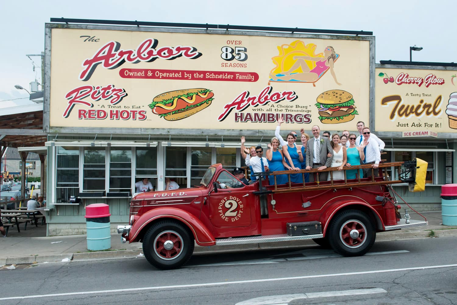 Port Dover Arbor Dogs - Wedding Photography